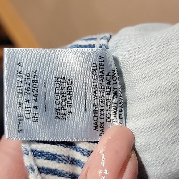 Just Black Size S Blue & White Striped Denim Mini Skirt, Raw/Frayed Hem, EUC - Picture 9 of 9